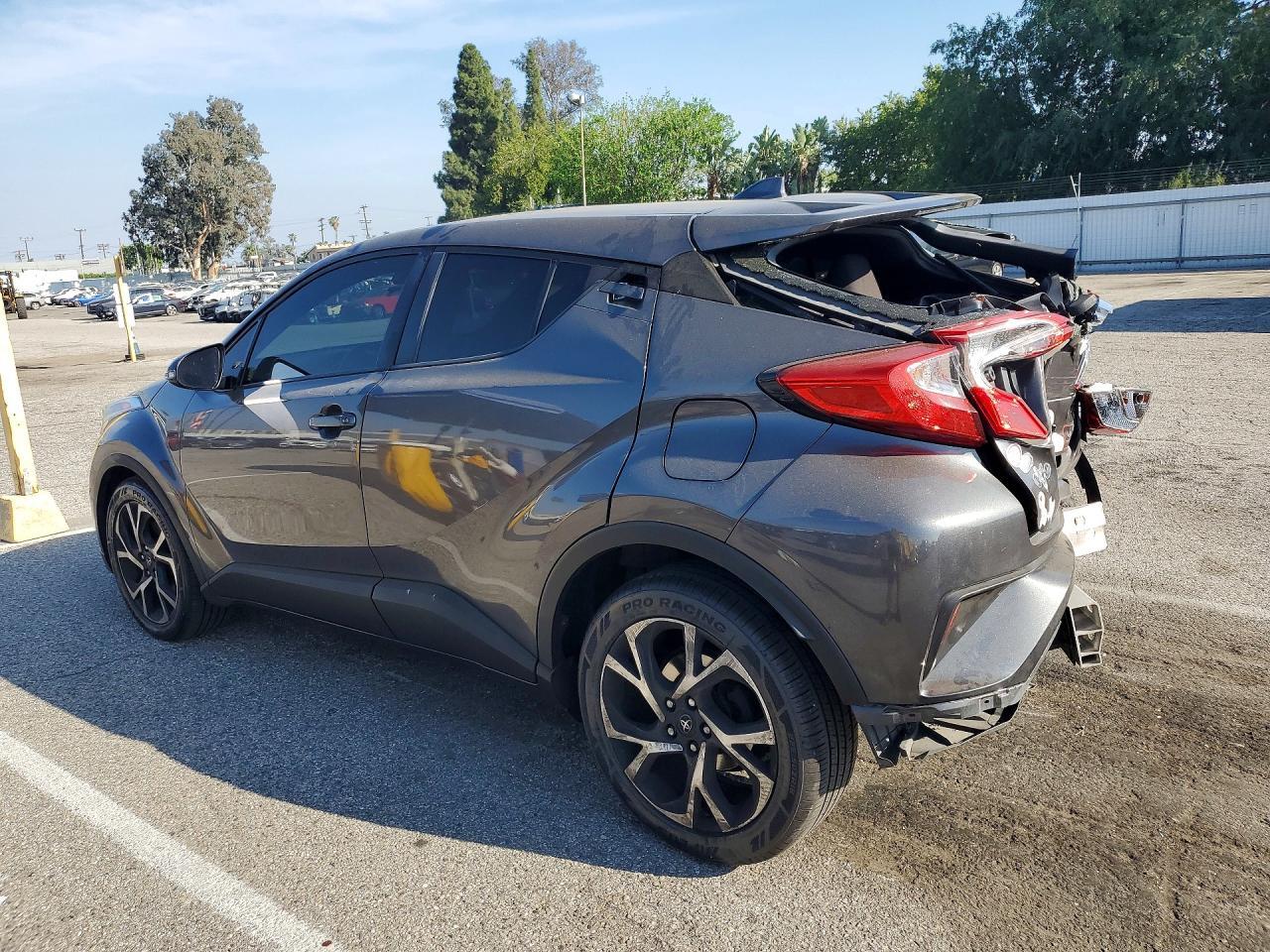 2018 Toyota C-Hr Xle - Image 2