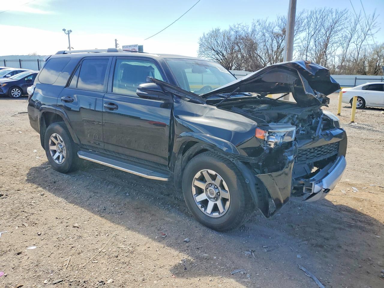 2016 Toyota 4Runner Sr5/Sr5 Premium - Image 4