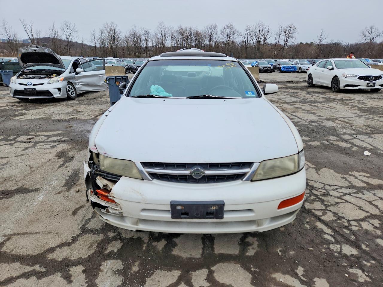 1998 Nissan Maxima Se - Image 5