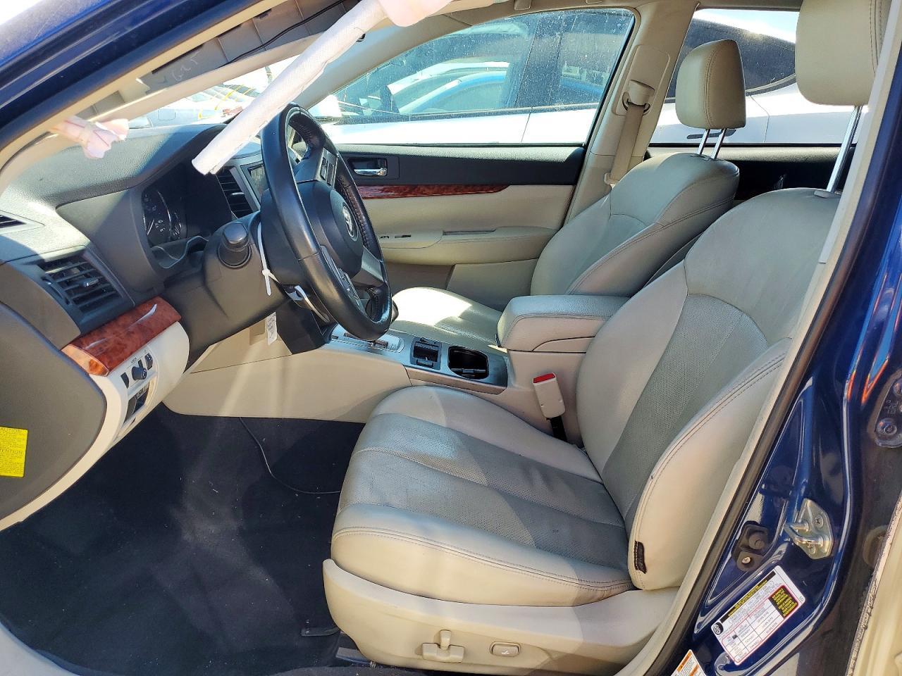 2010 Subaru Outback 2.5I Limited - Фото 7