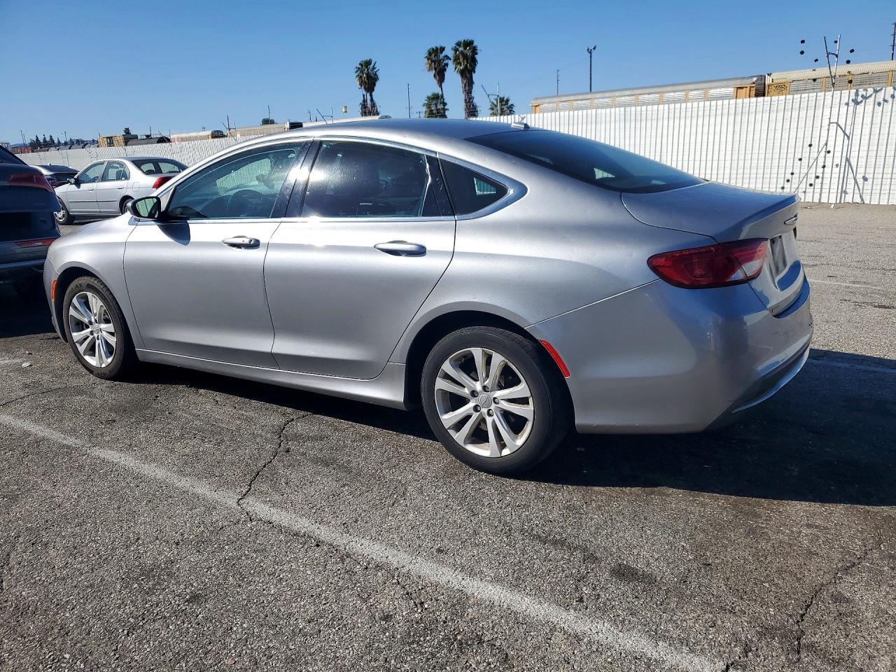 2015 Chrysler 200 Limited - Image 2