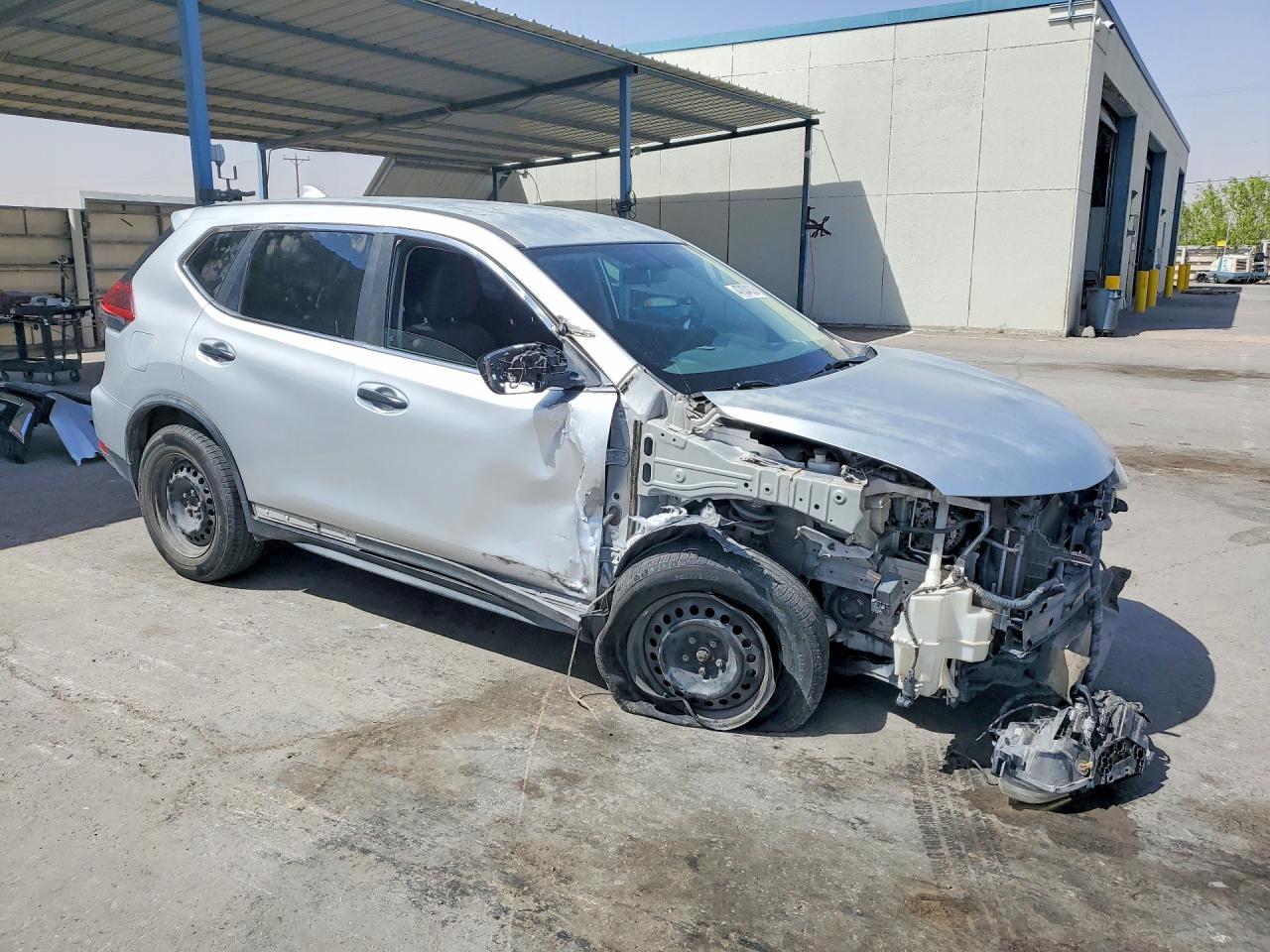 2018 Nissan Rogue S - Фото 4