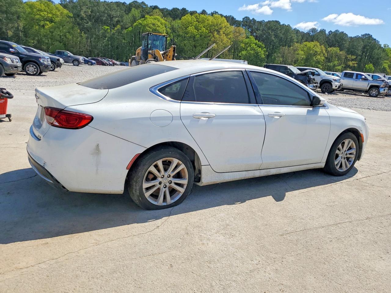 2015 Chrysler 200 Limited - Фото 3