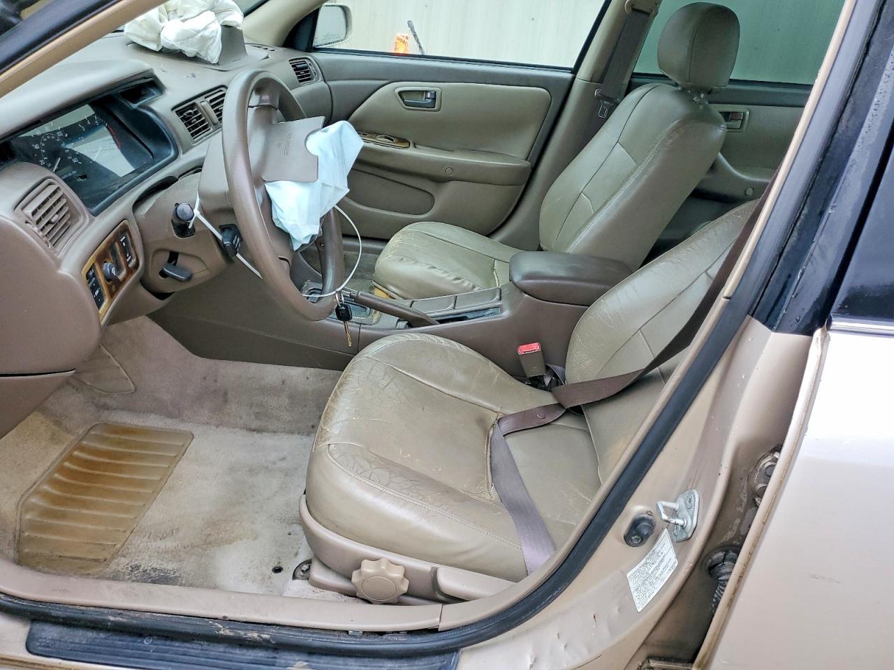 1998 Toyota Camry Le - Фото 7