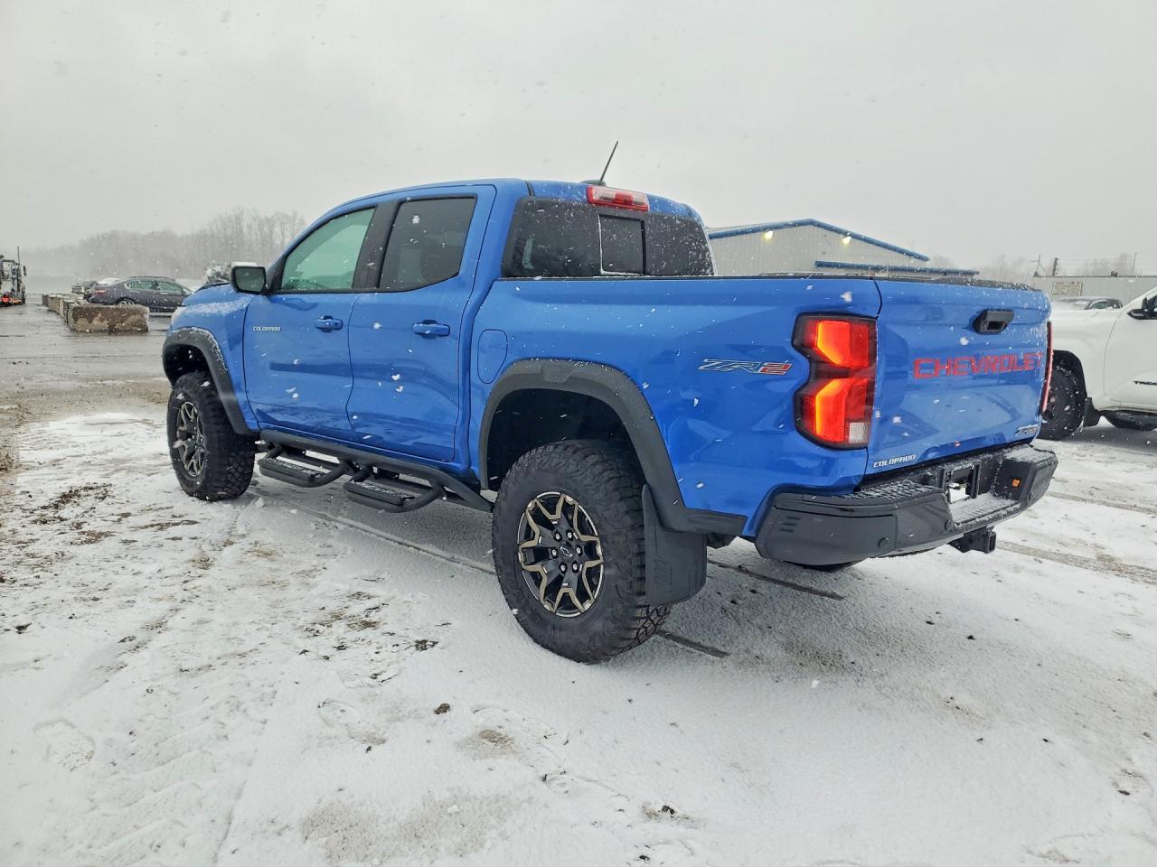 2025 Chevrolet Colorado Zr2 - Image 2