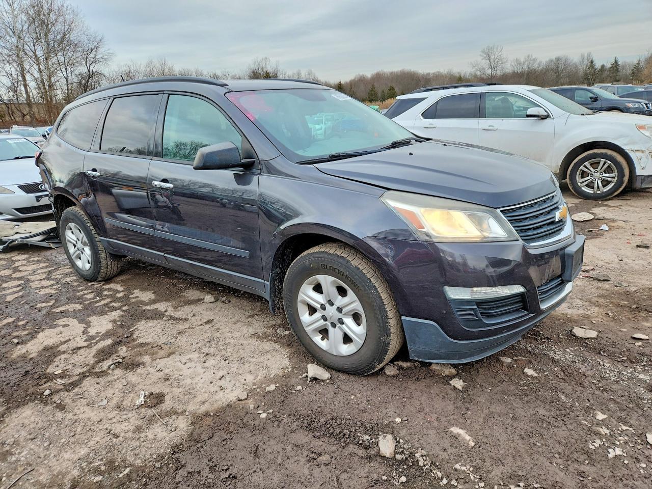 2017 Chevrolet Traverse Ls - Фото 4