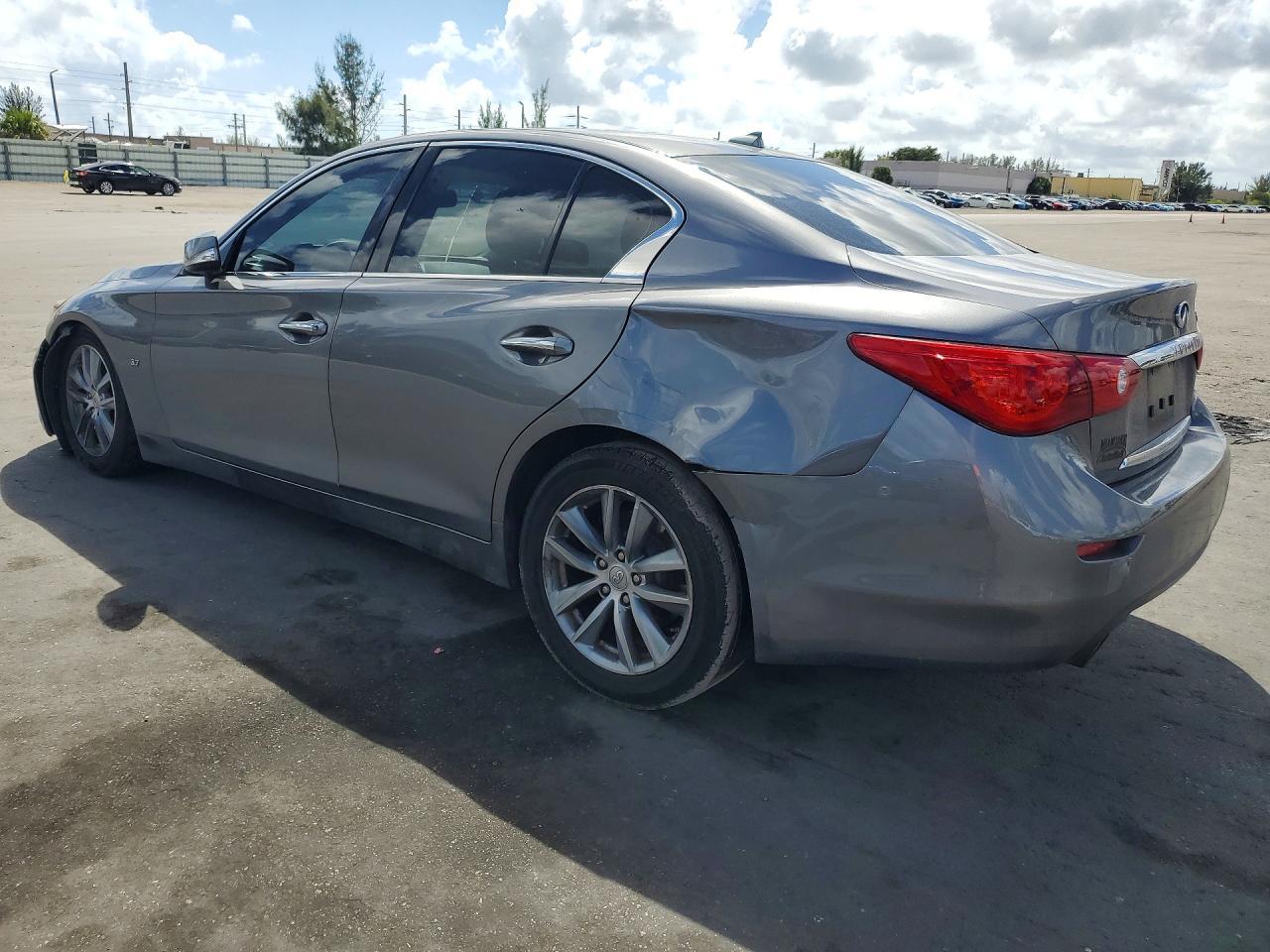 2015 Infiniti Q50 Premium - Фото 2