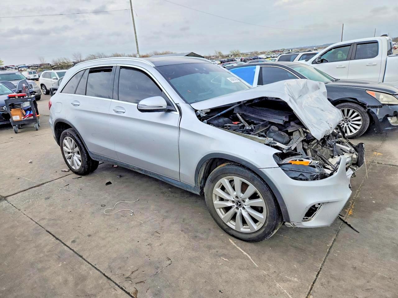 2020 Mercedes-Benz Glc 300 4Matic - Image 4
