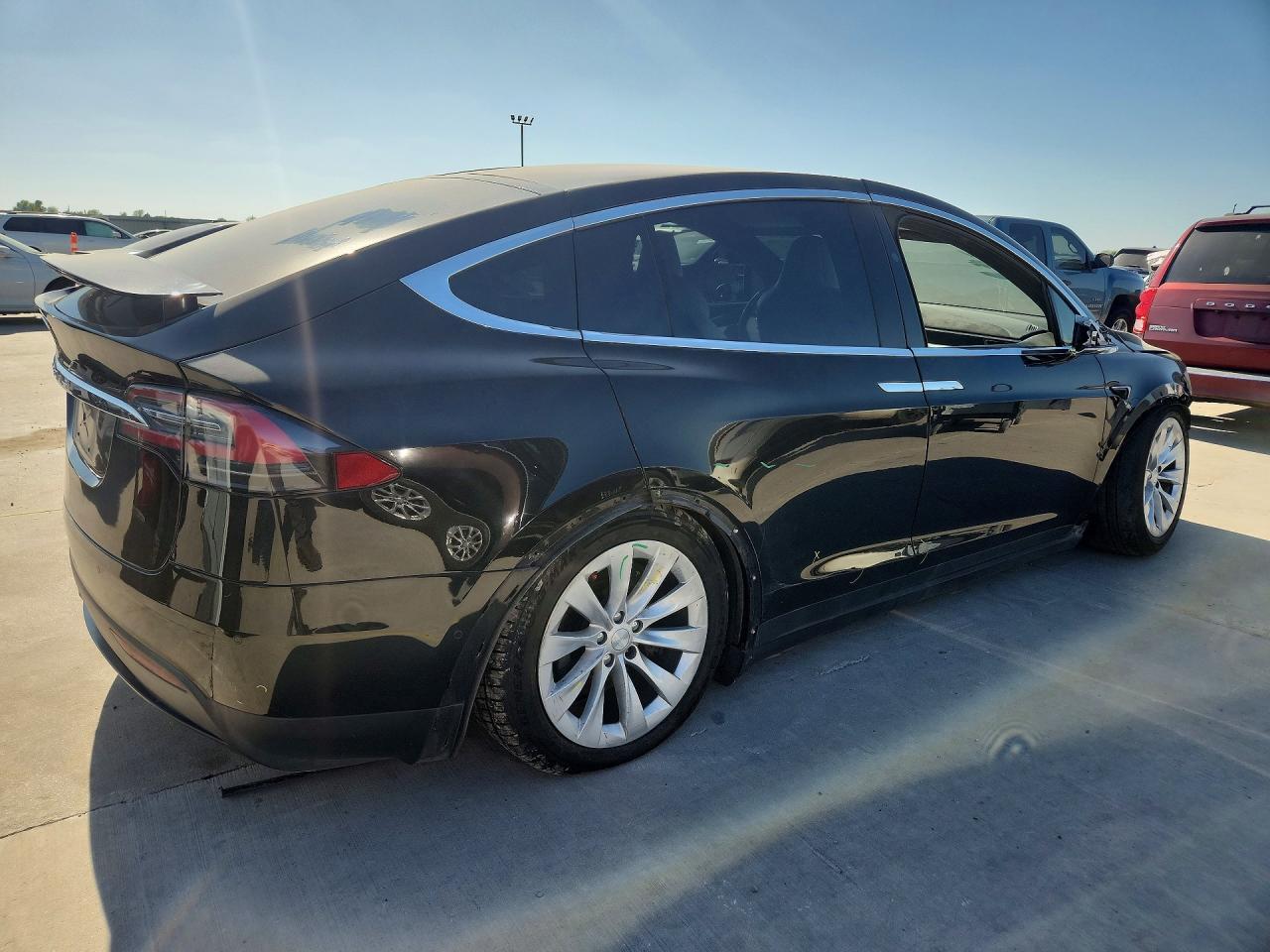 2017 Tesla Model X - Фото 3