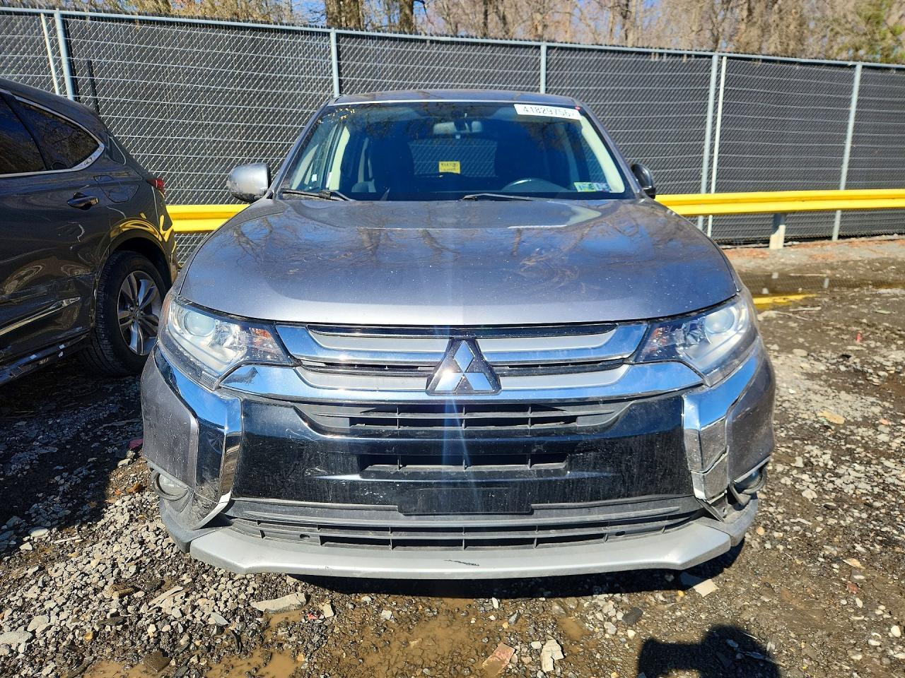 2017 Mitsubishi Outlander Se - Фото 5