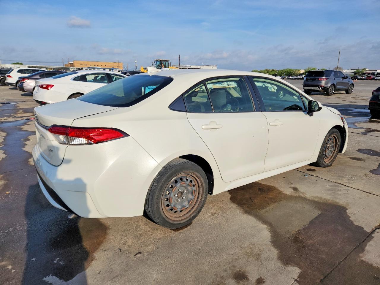 2020 Toyota Corolla Le - Фото 3