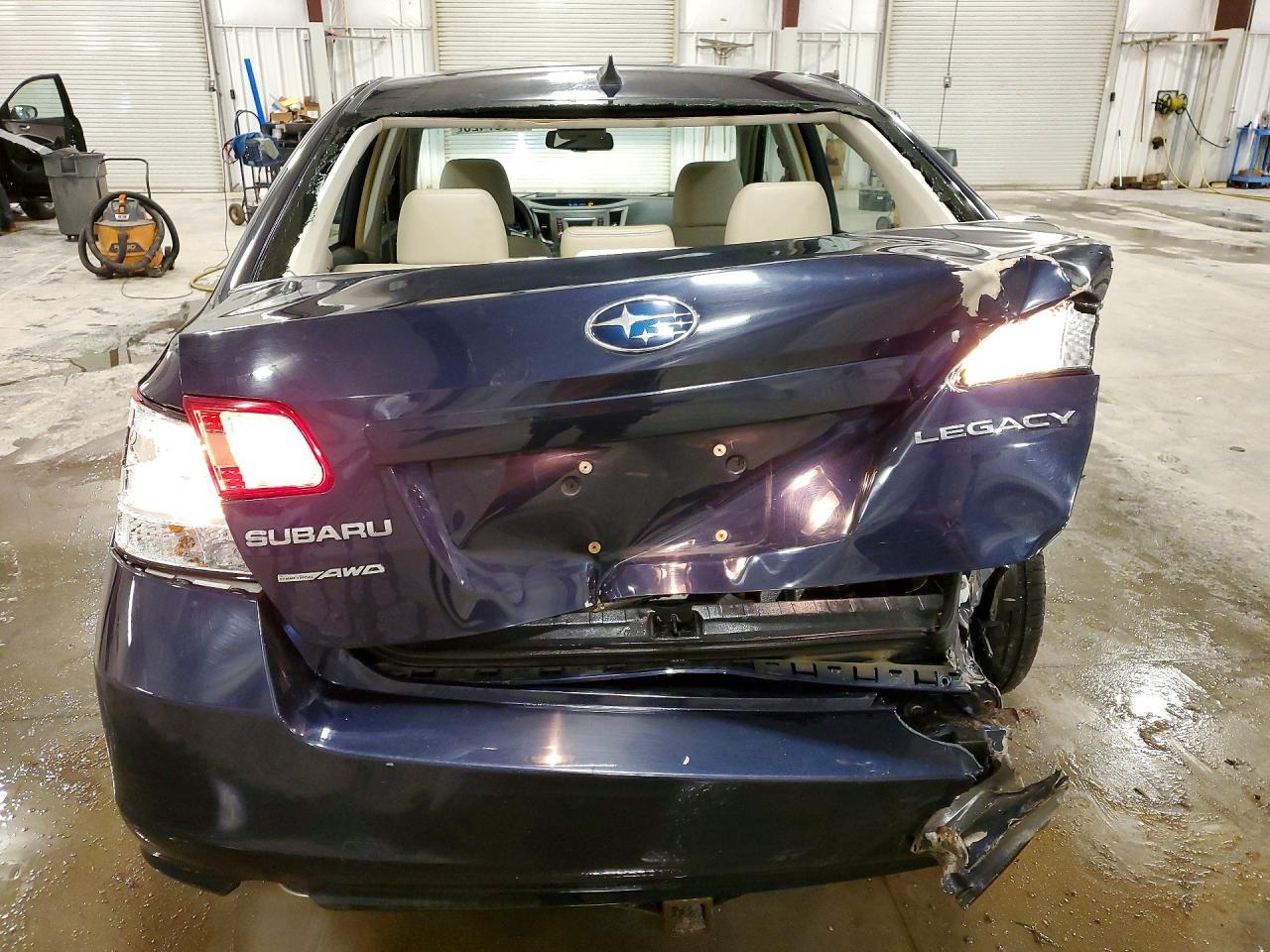 2012 Subaru Legacy 2.5I Limited - Image 6