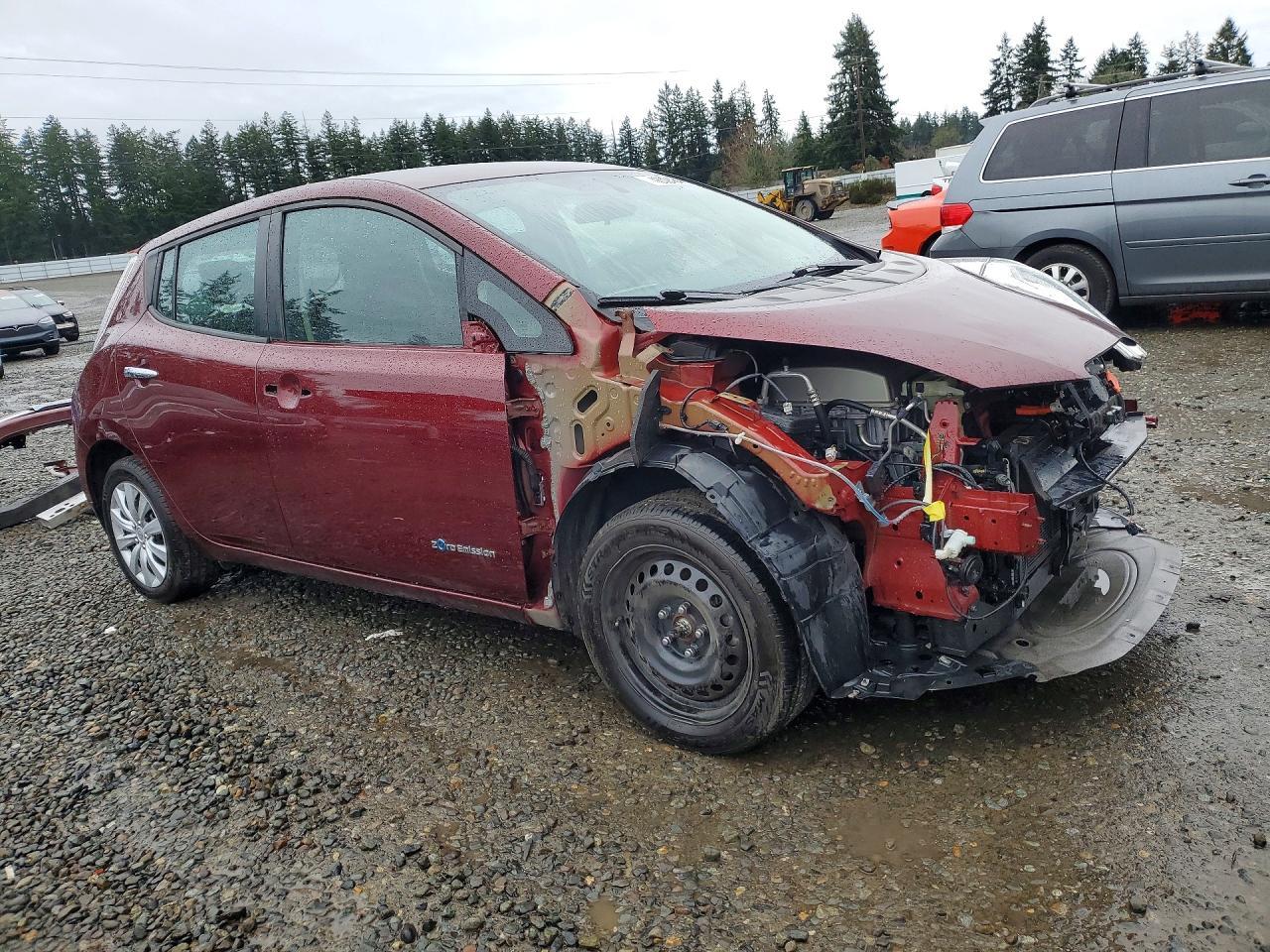 2017 Nissan Leaf S - Фото 4