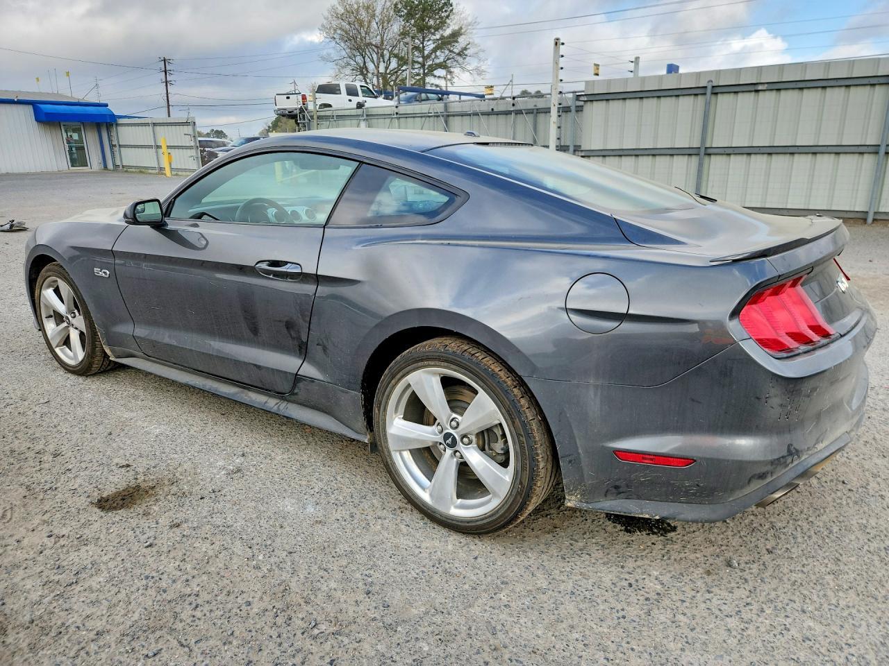 2019 Ford Mustang Gt - Фото 2