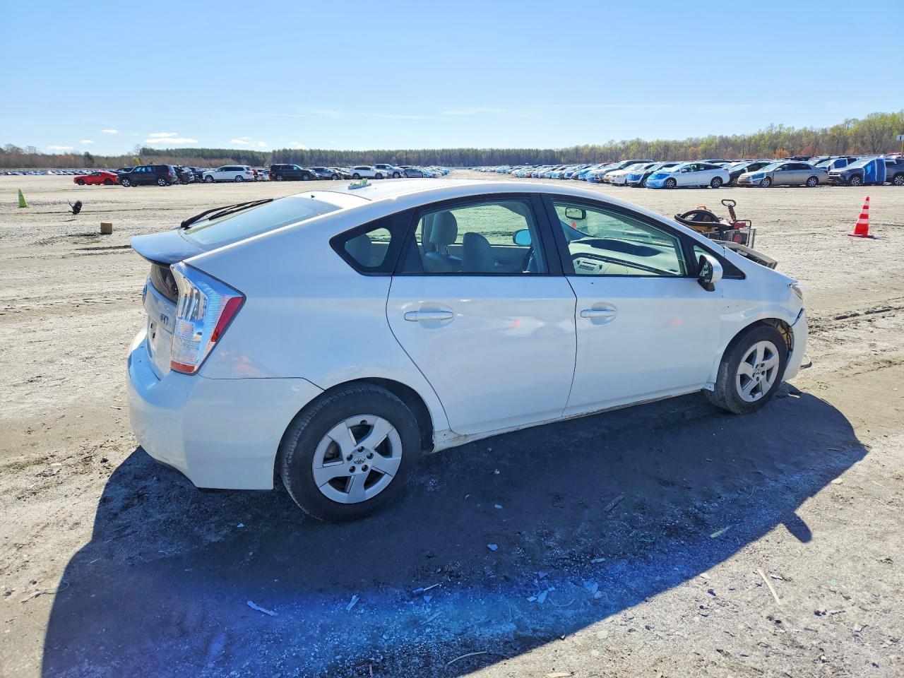 2011 Toyota Prius Four - Image 3