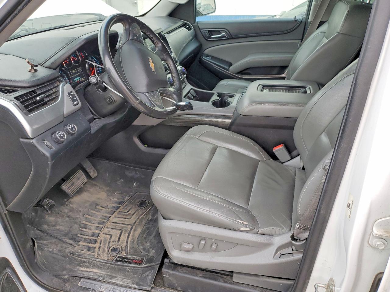 2015 Chevrolet Suburban - Image 7