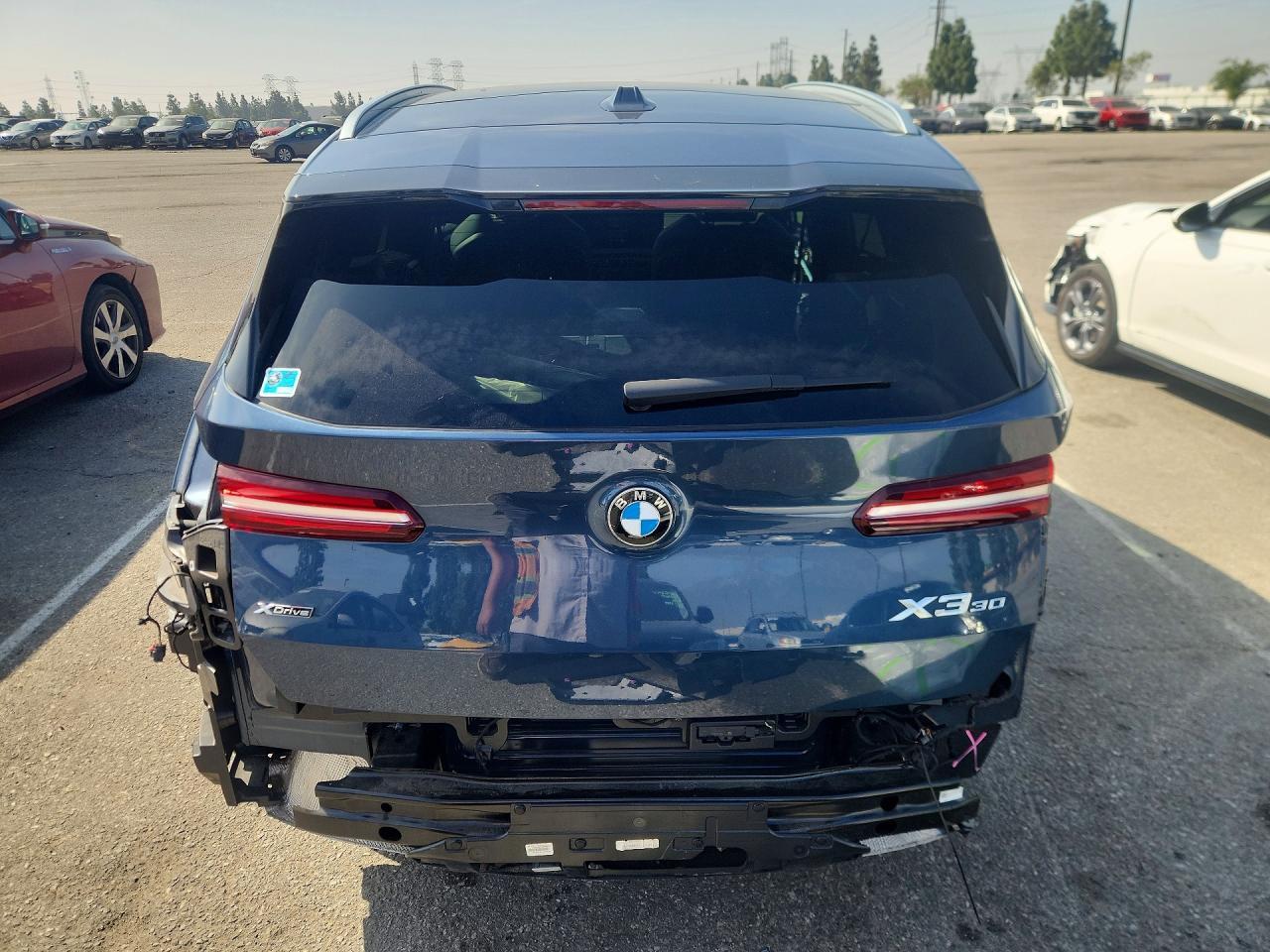 2025 BMW X3 30 xDrive - Image 6