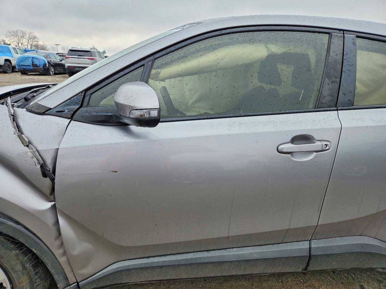 2019 Toyota C-Hr Le - Image 7