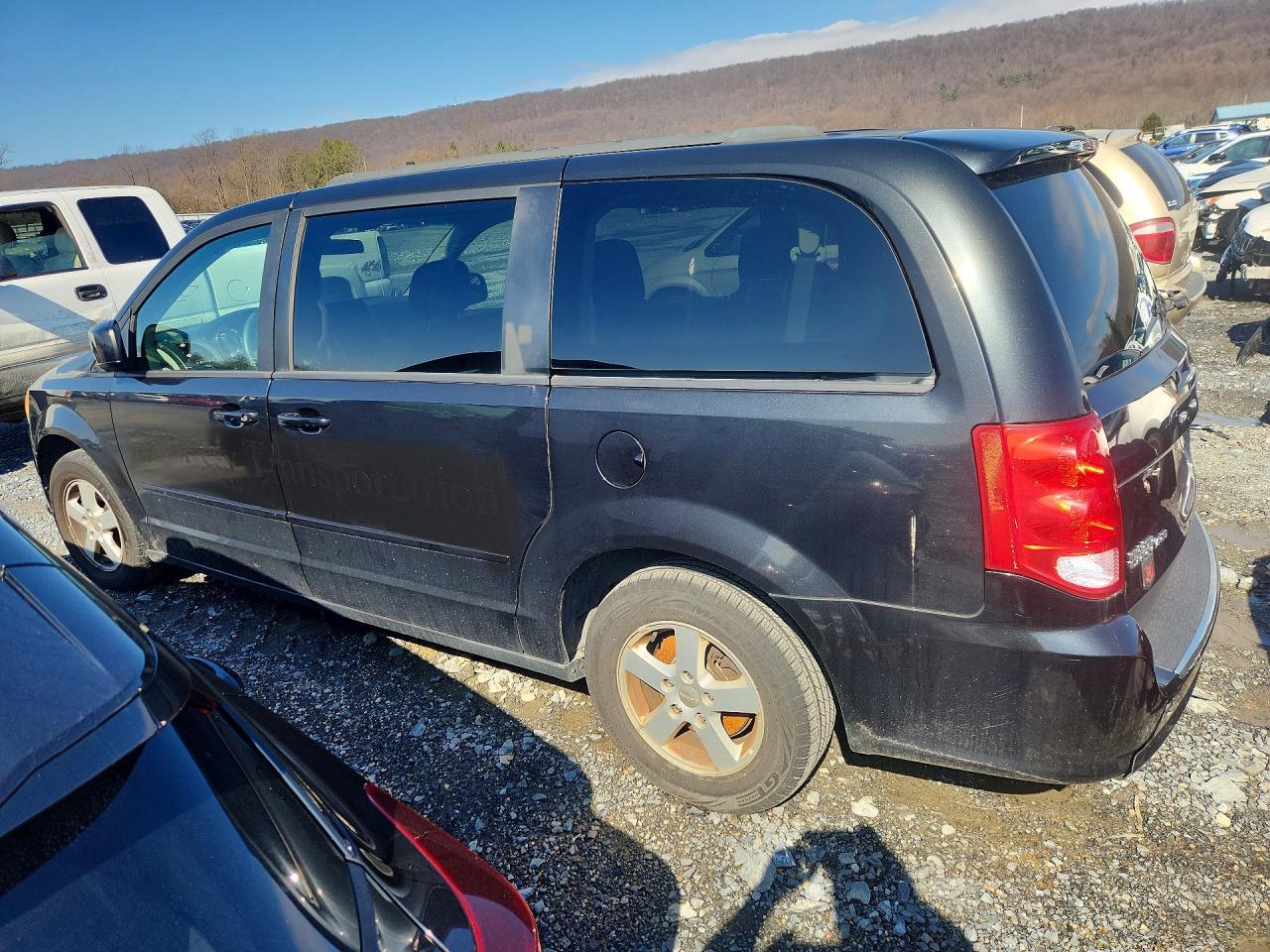2012 Dodge Grand Caravan Sxt - Image 2