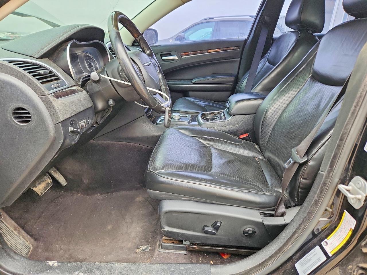 2017 Chrysler 300C - Фото 7