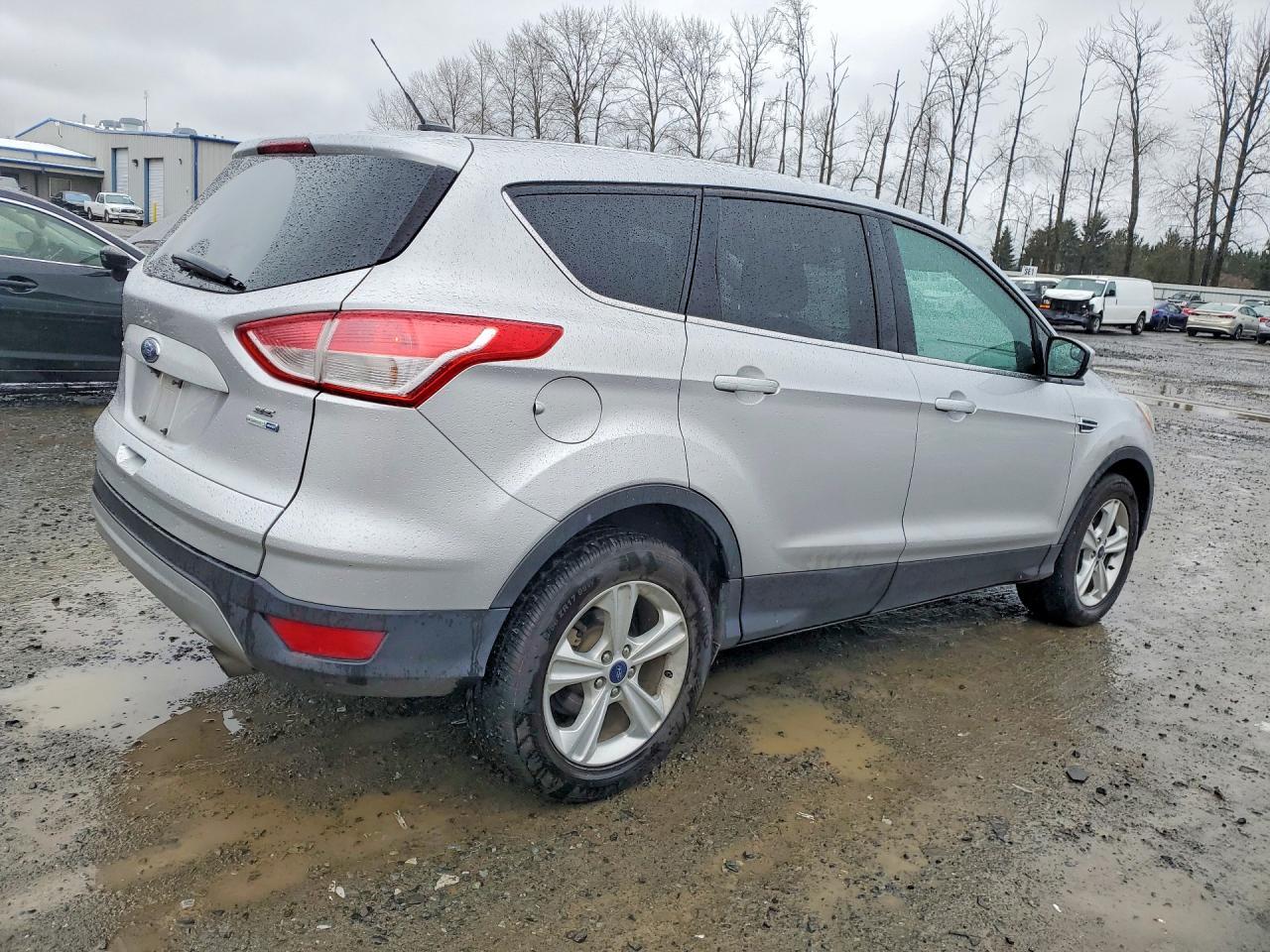 2015 Ford Escape Se - Фото 3