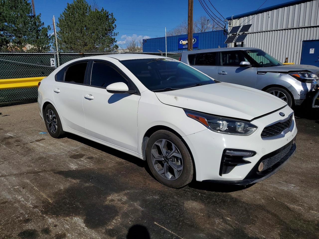 2020 Kia Forte Lxs - Image 4