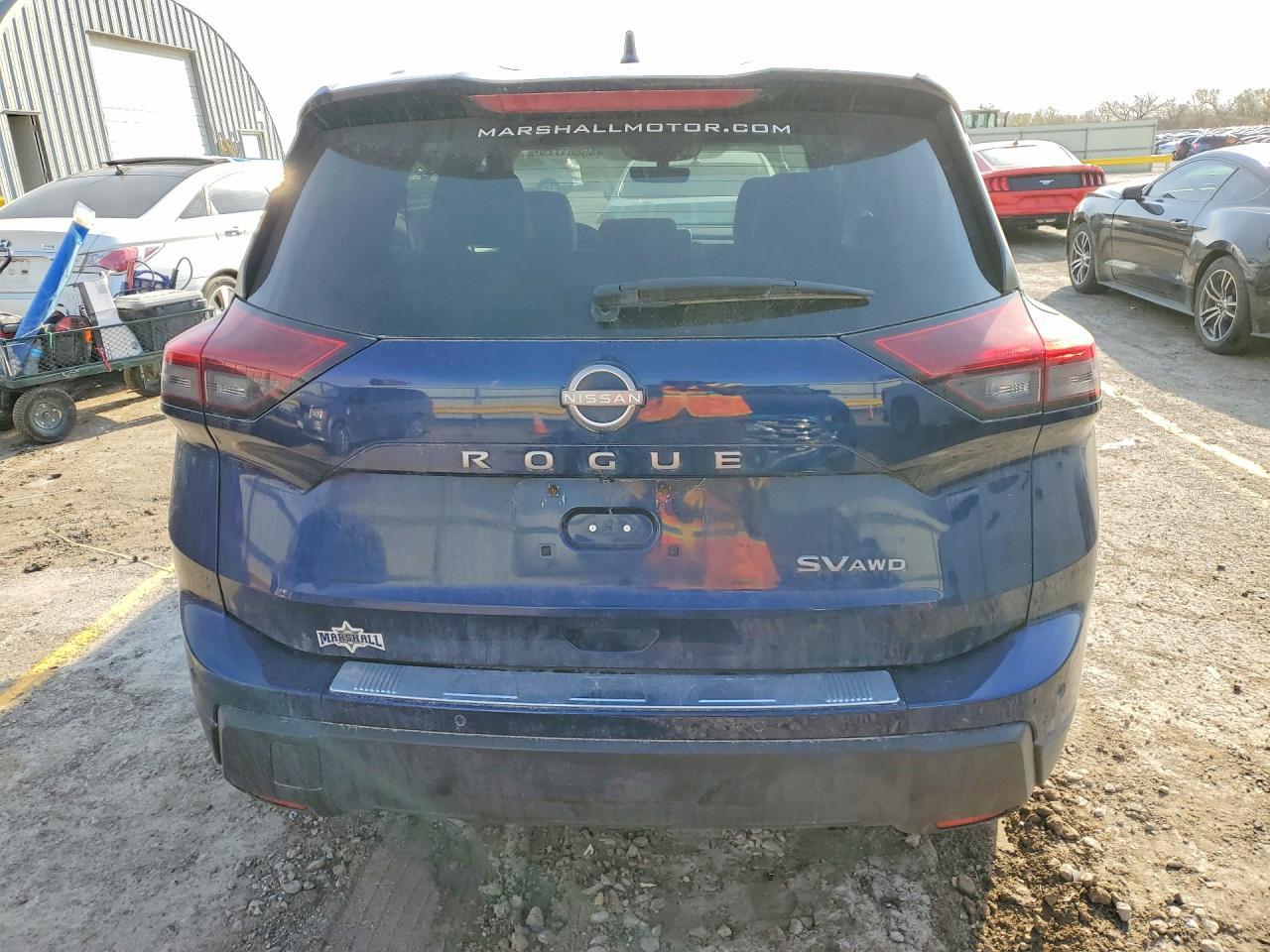 2024 Nissan Rogue Sv - Image 6