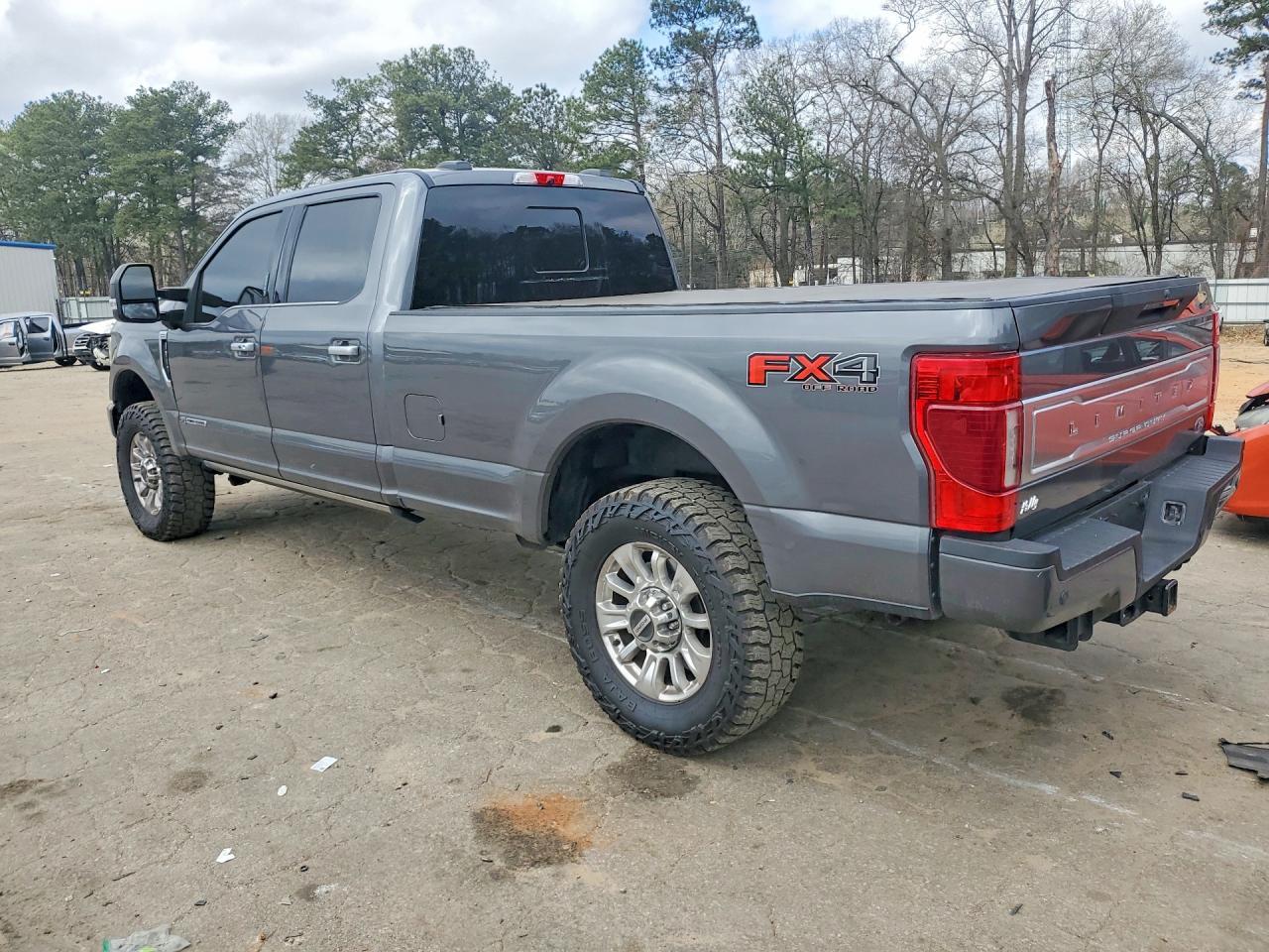 2022 Ford F350 Super Duty - Фото 2