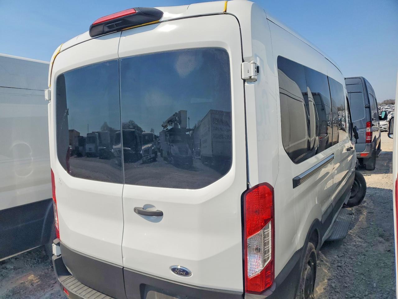 2023 Ford Transit T-350 - Фото 3