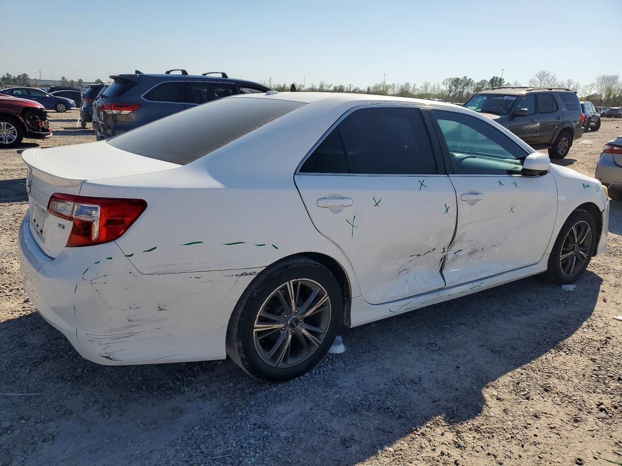 2013 Toyota Camry Se V6 - Image 3
