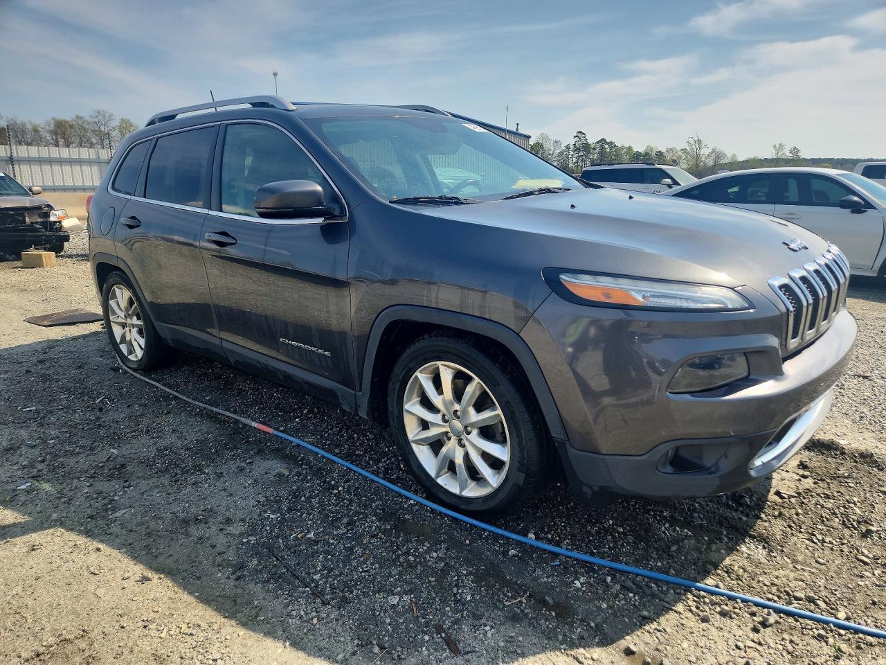 2016 Jeep Cherokee Limited - Image 4