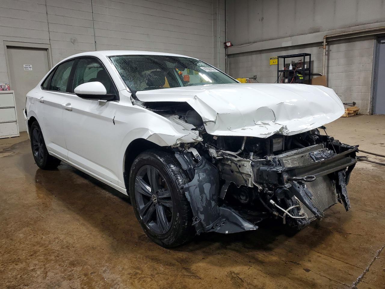 2022 Volkswagen Jetta S - Фото 4