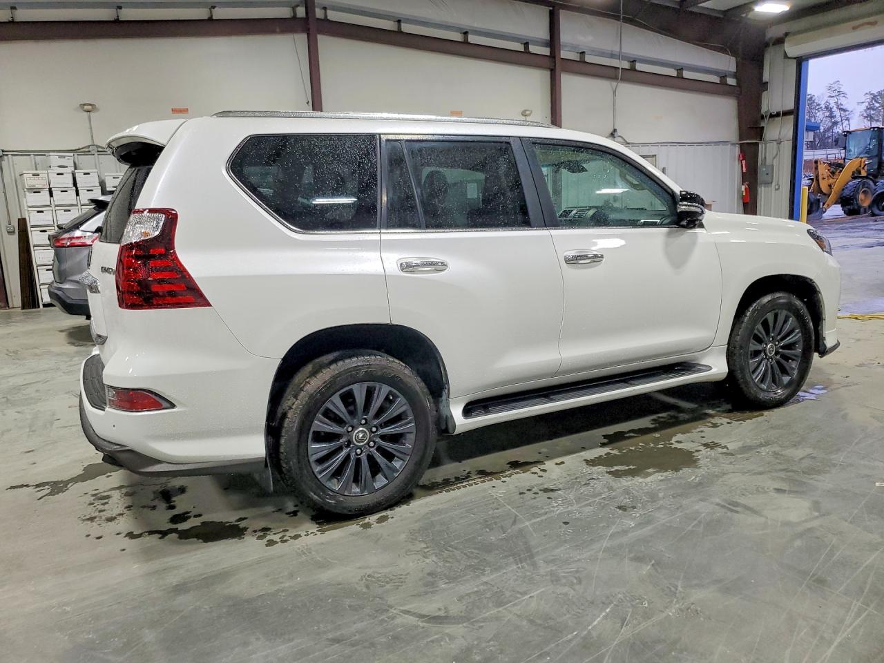 2021 Lexus Gx 460 Luxury - Фото 3