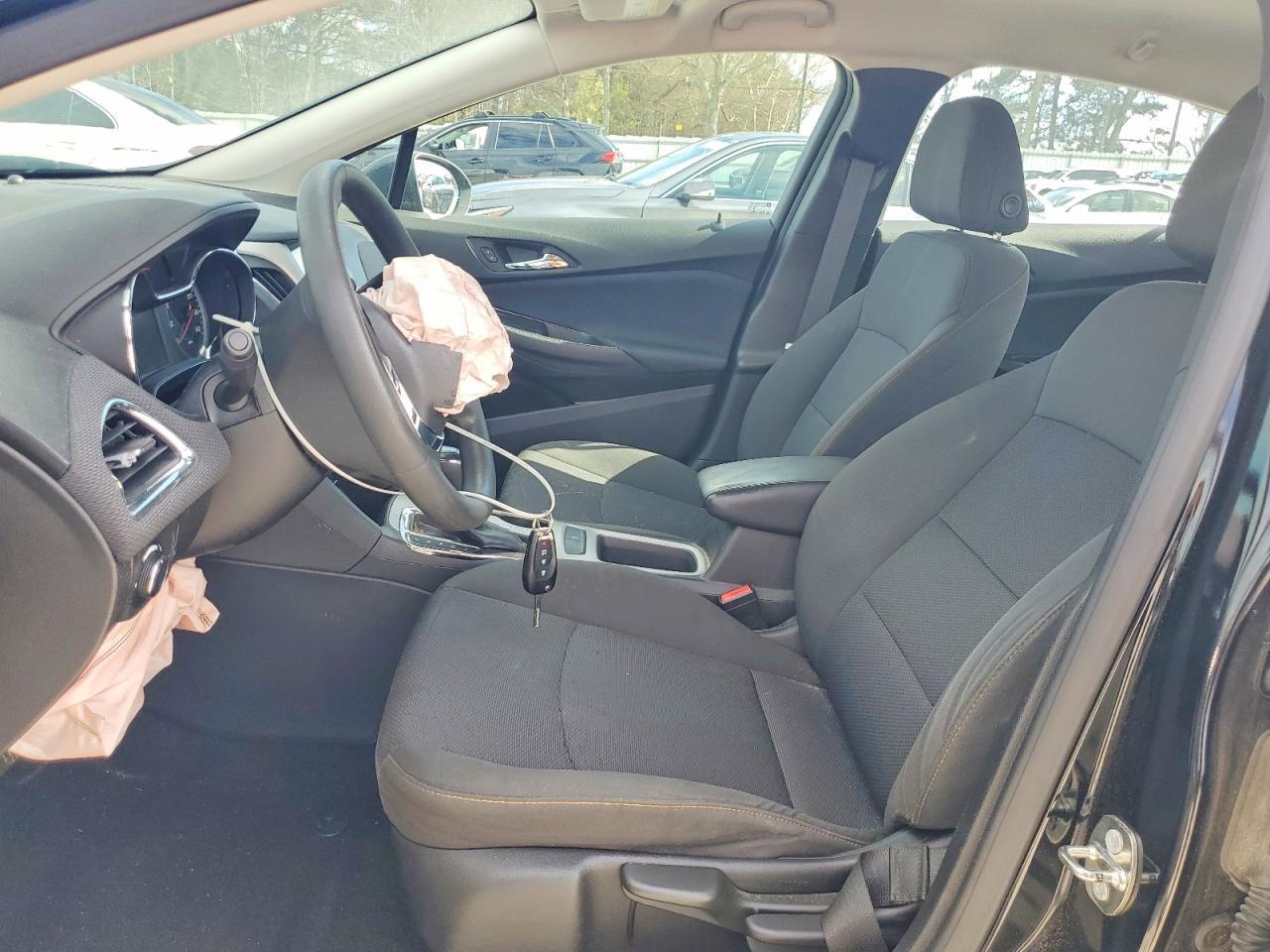2018 Chevrolet Cruze Ls - Фото 7