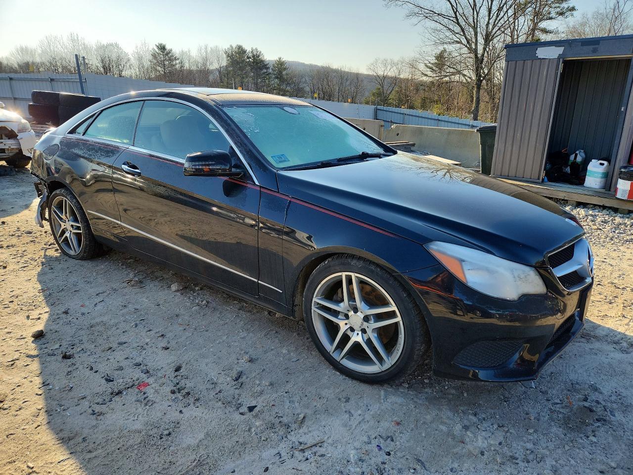 2014 Mercedes-Benz E 350 4Matic - Image 4