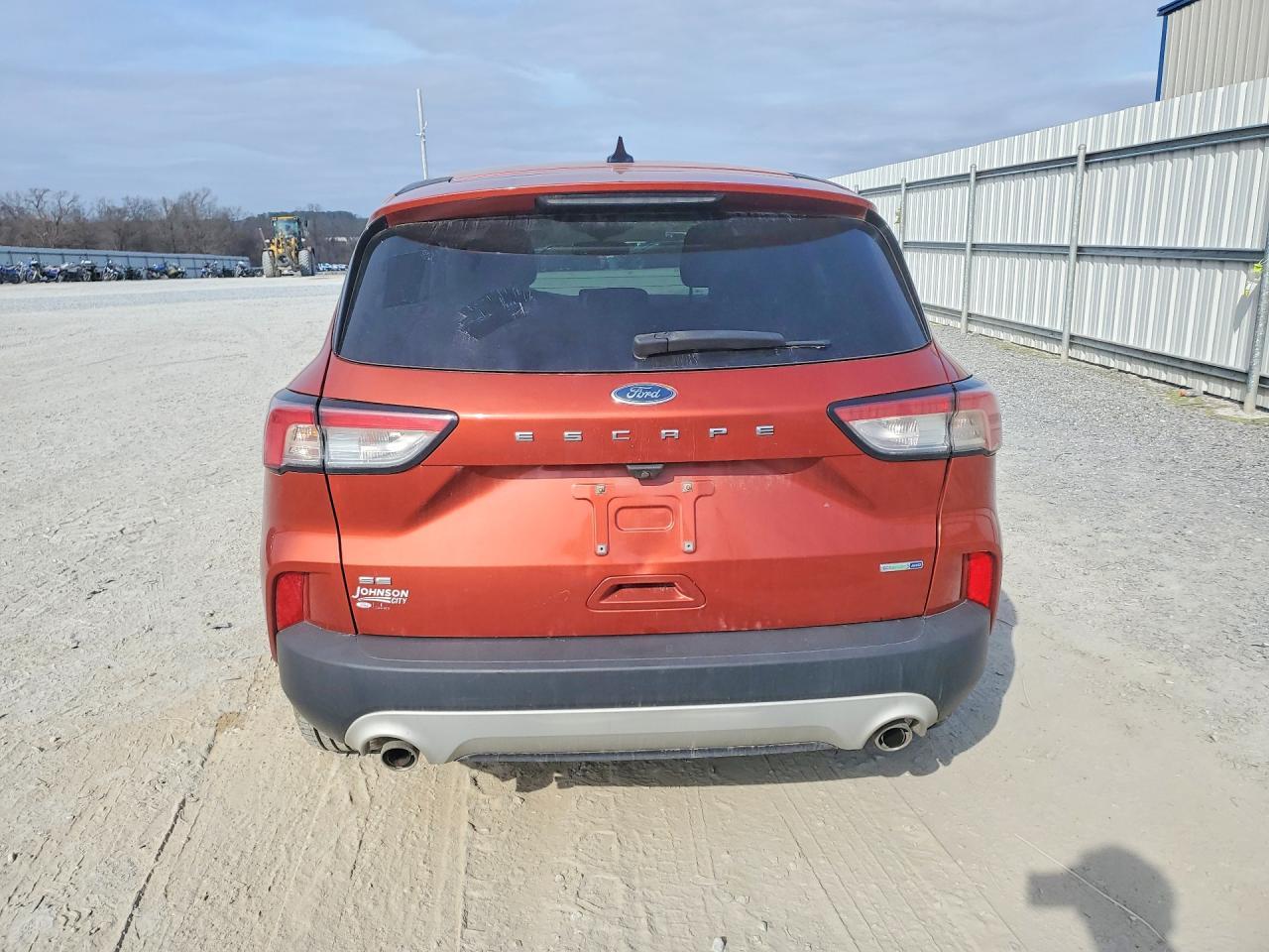 2020 Ford Escape Se - Фото 6