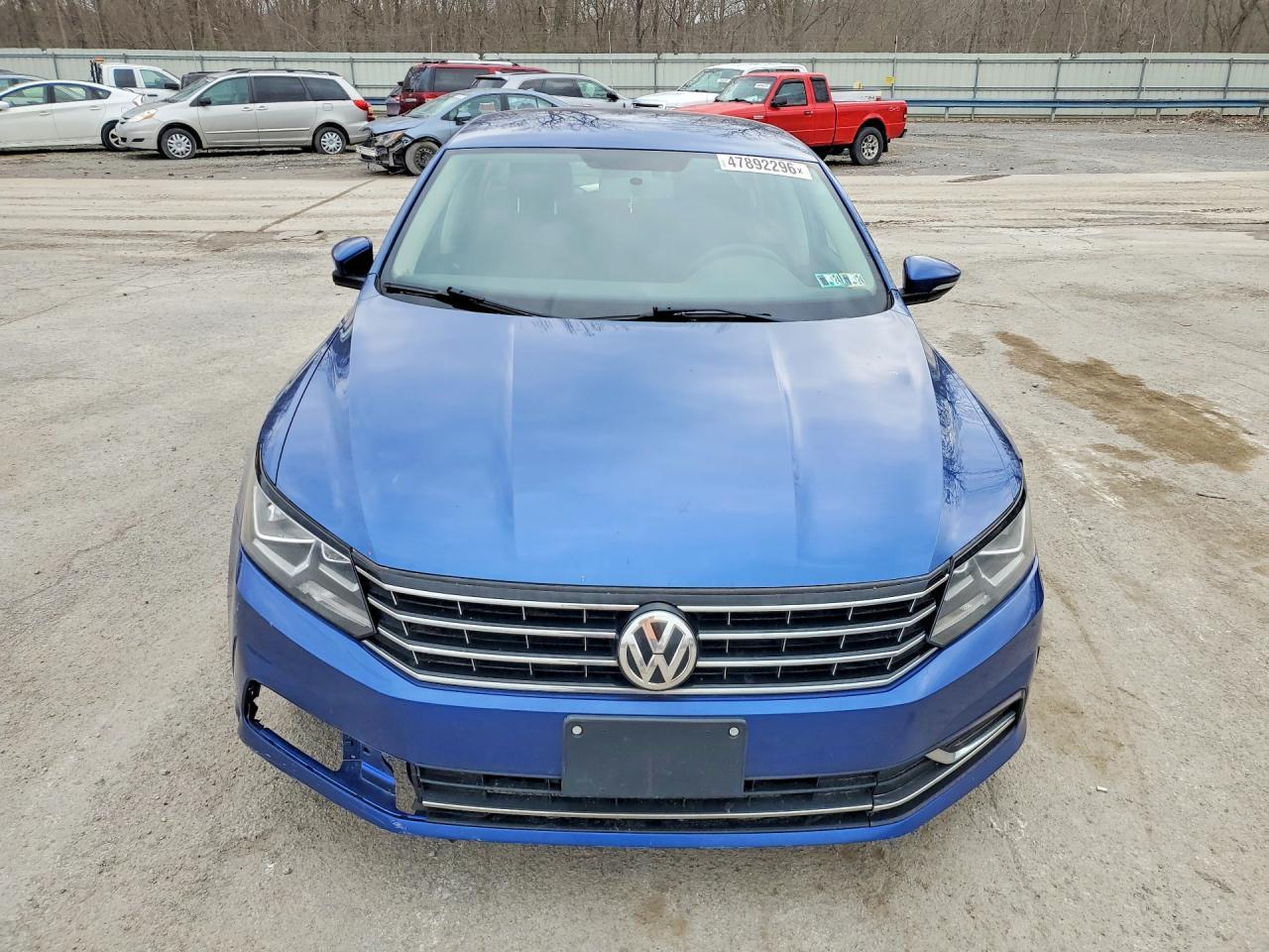 2017 Volkswagen Passat S - Image 5
