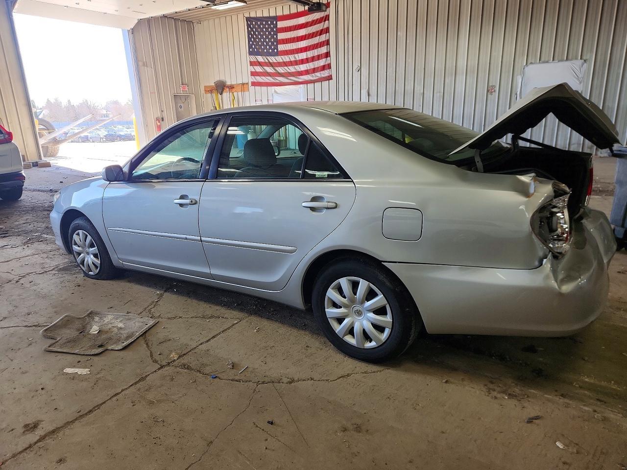 2006 Toyota Camry Le - Фото 2