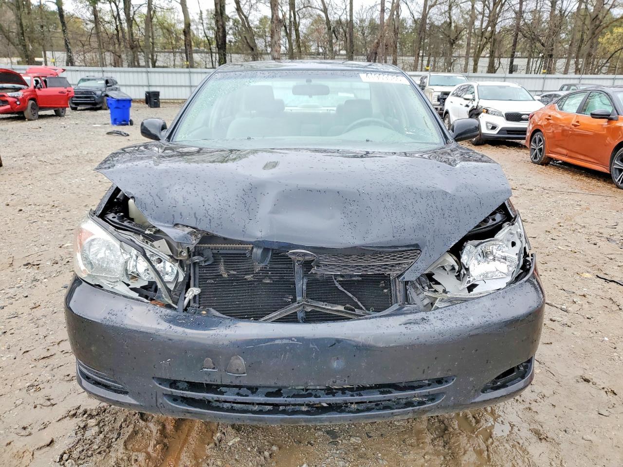 2002 Toyota Camry Le - Image 5