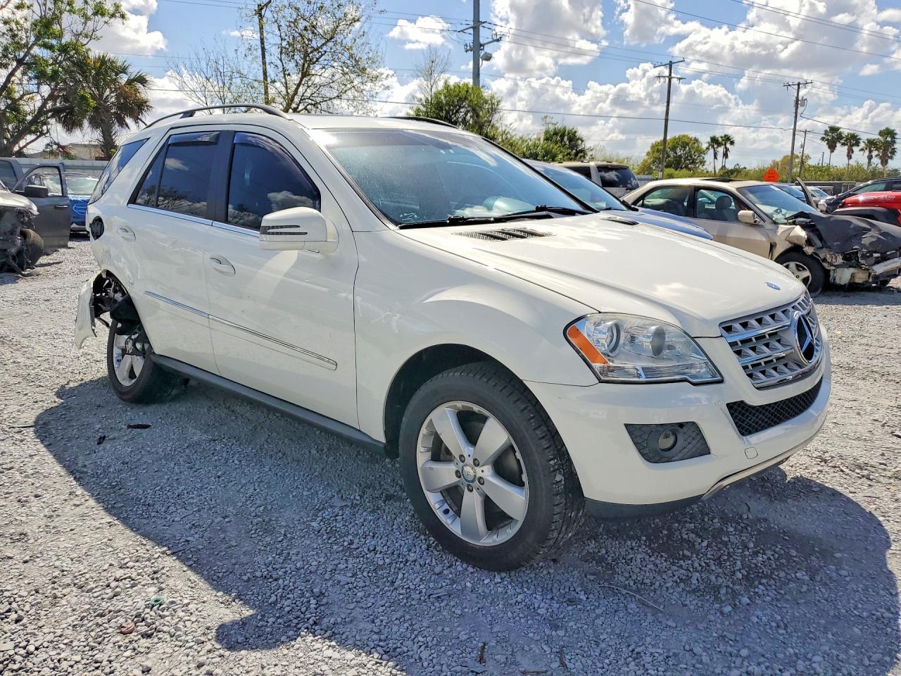 2011 Mercedes-Benz Ml 350 4Matic - Image 4