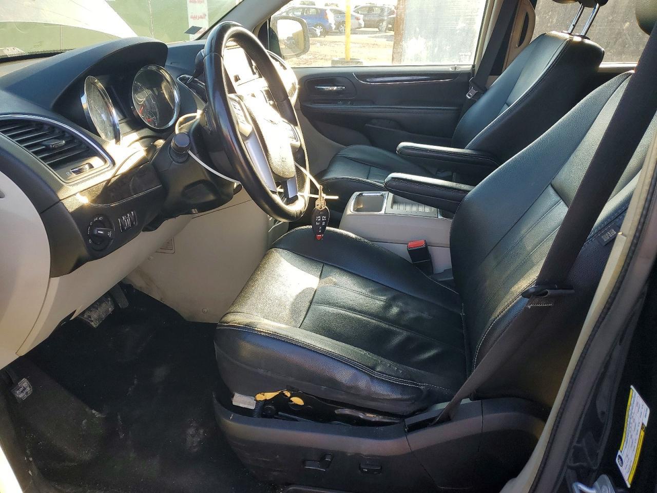 2014 Chrysler Town & Country Touring - Фото 7