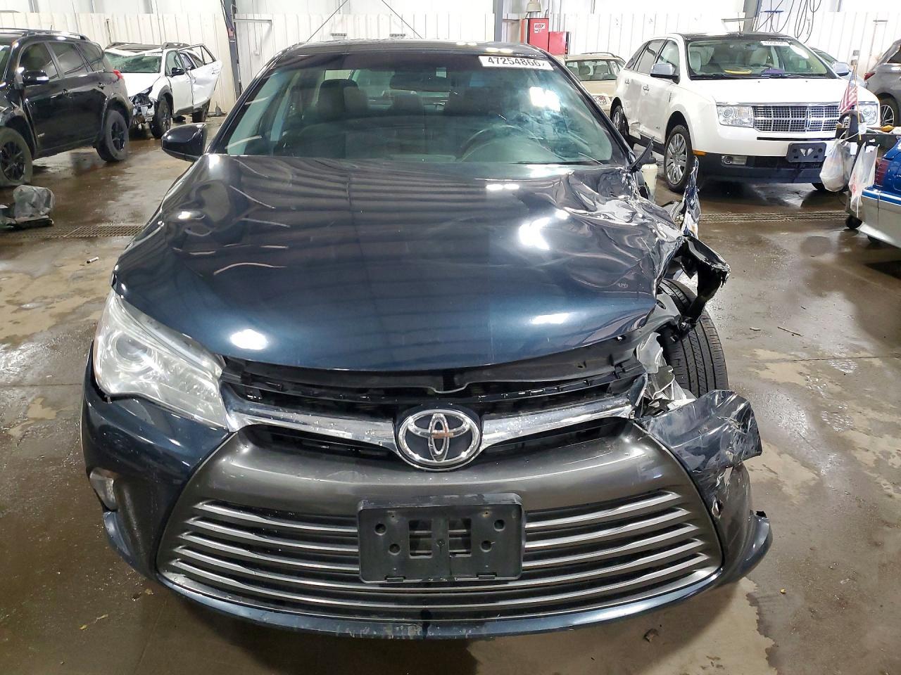 2016 Toyota Camry Le - Image 5