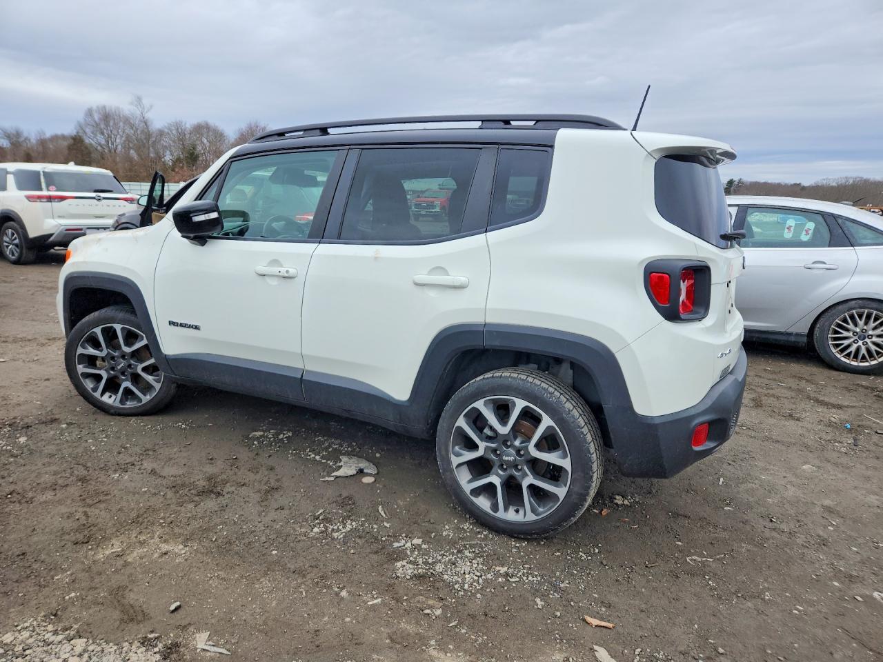 2022 Jeep Renegade Limited - Фото 2
