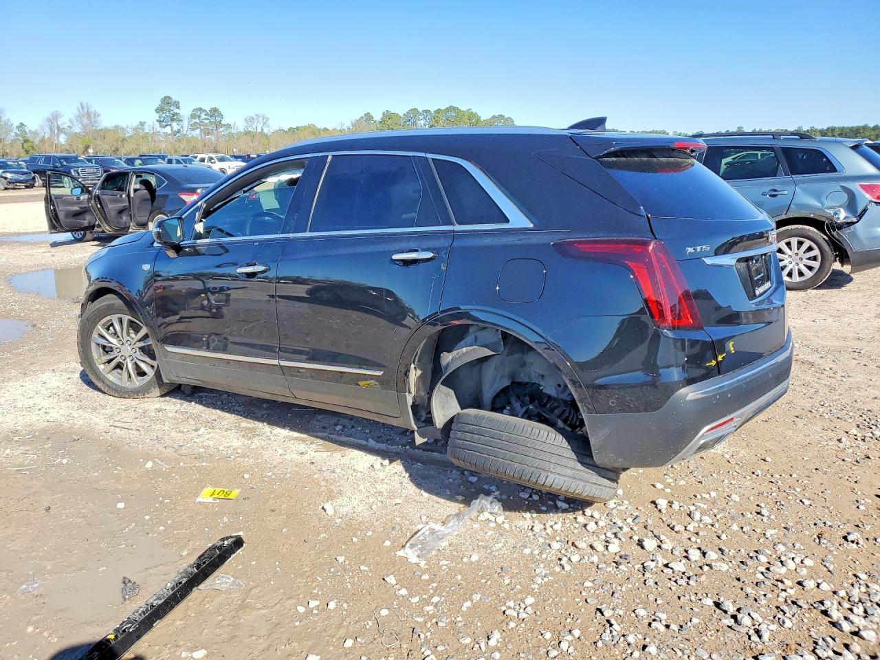 2021 Cadillac Xt5 Premium Luxury - Image 2