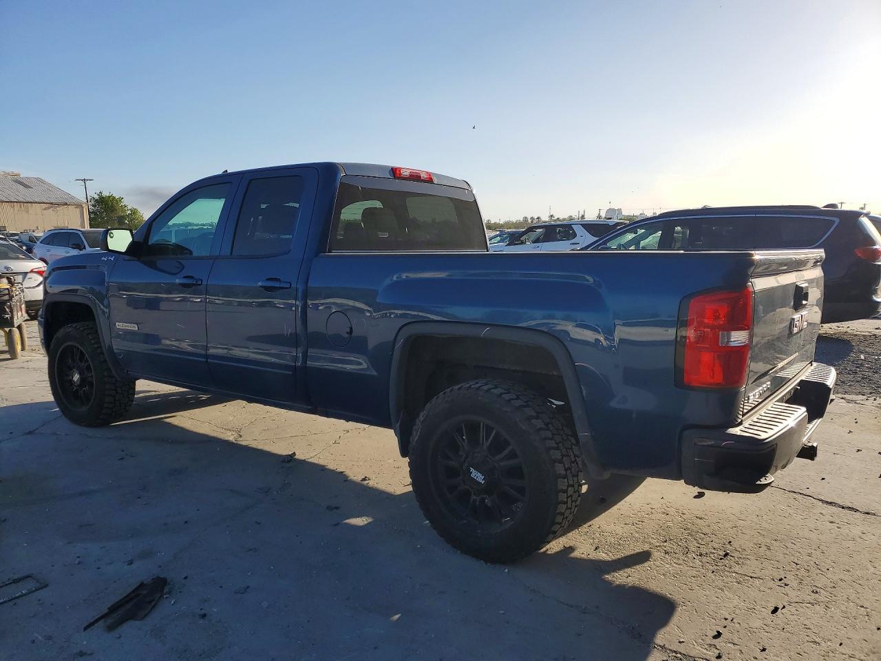 2016 GMC Sierra K1500 - Фото 2