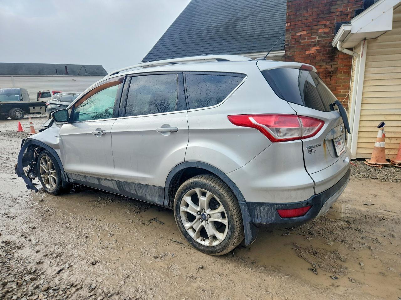2014 Ford Escape Titanium - Фото 2