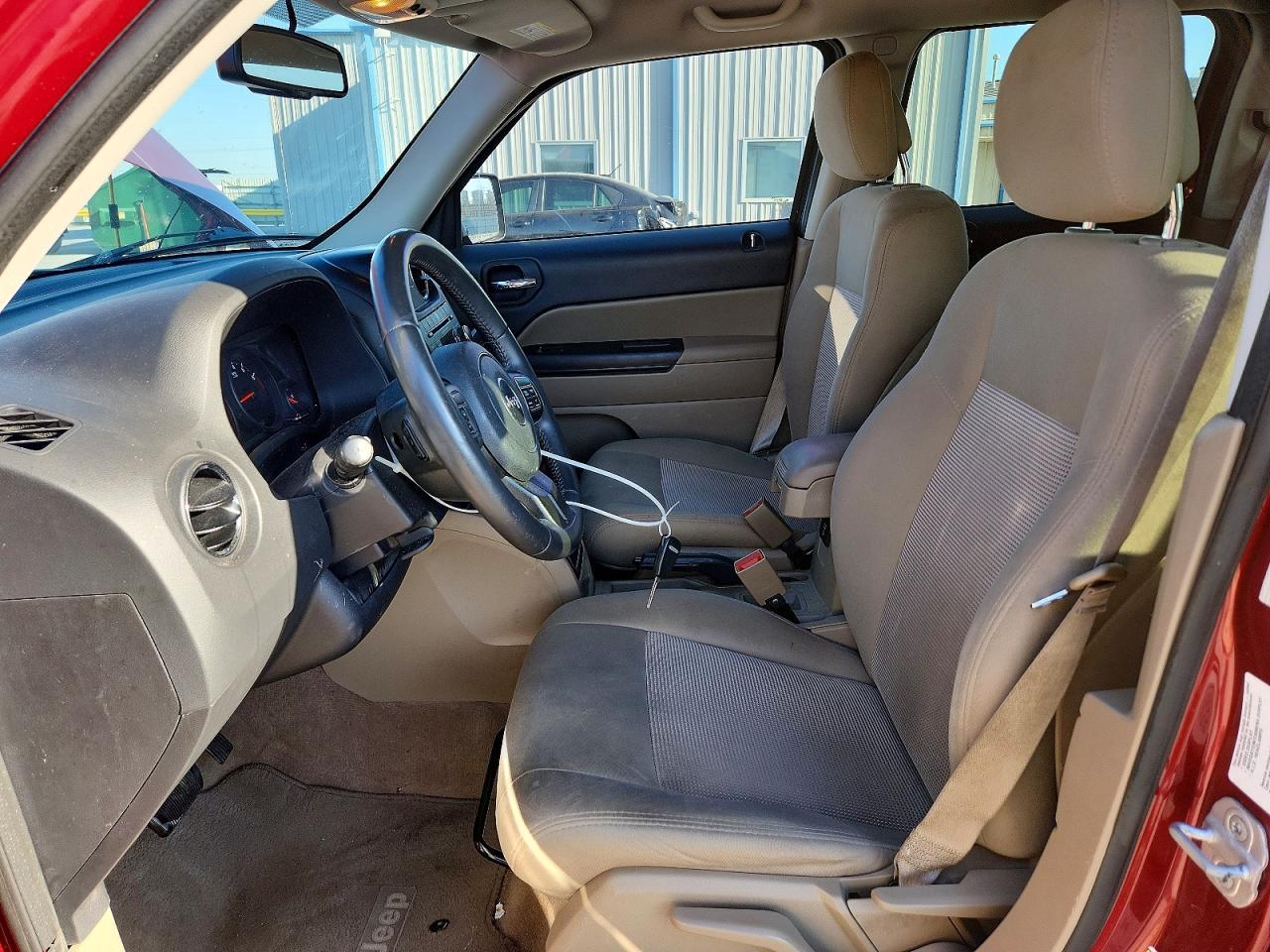 2013 Jeep Patriot Latitude - Фото 7