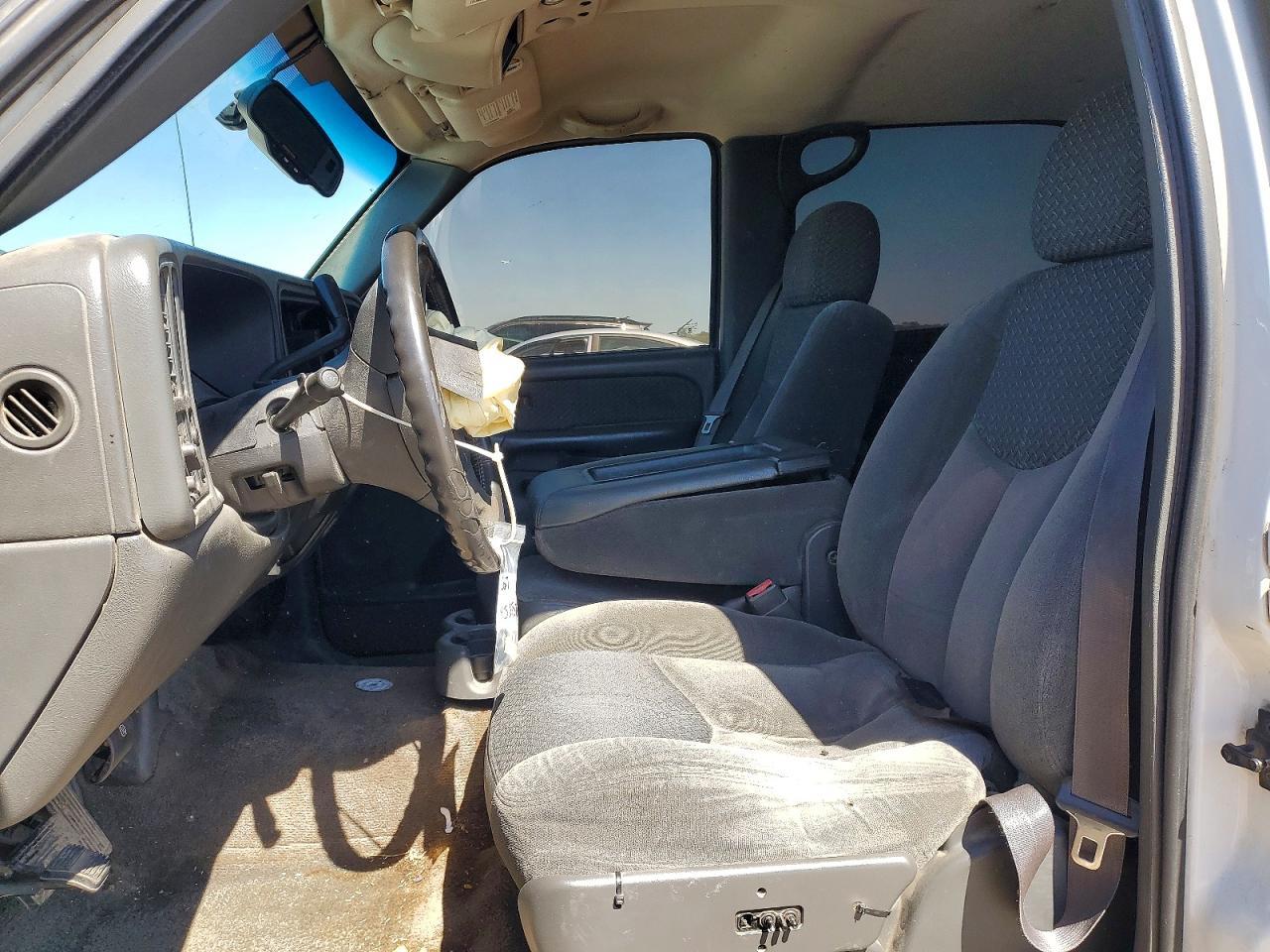 2003 Chevrolet Avalanche C1500 - Image 7
