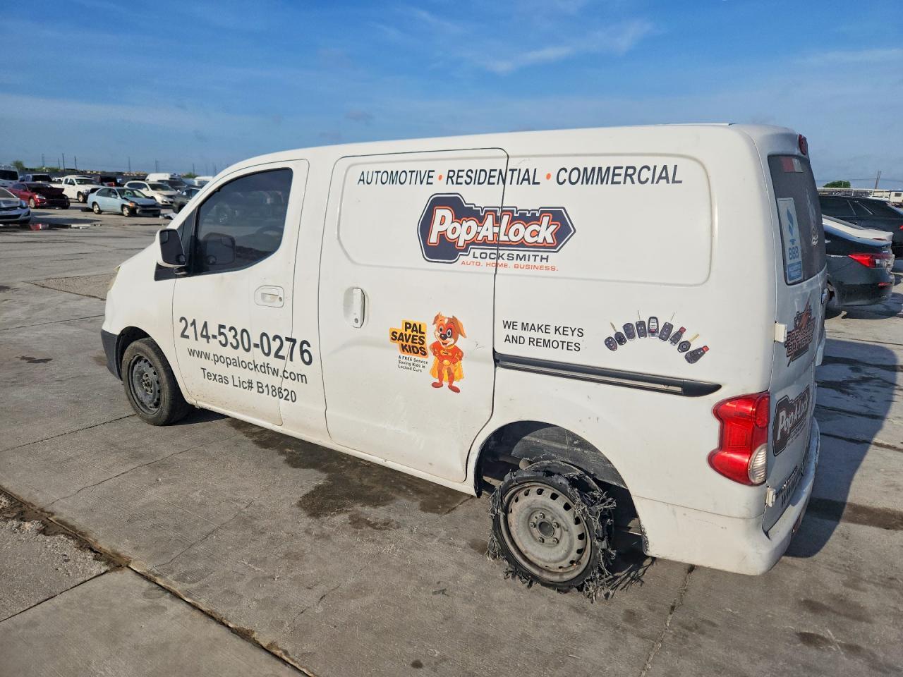 2015 Chevrolet City Express Ls Delivery Van - Фото 2