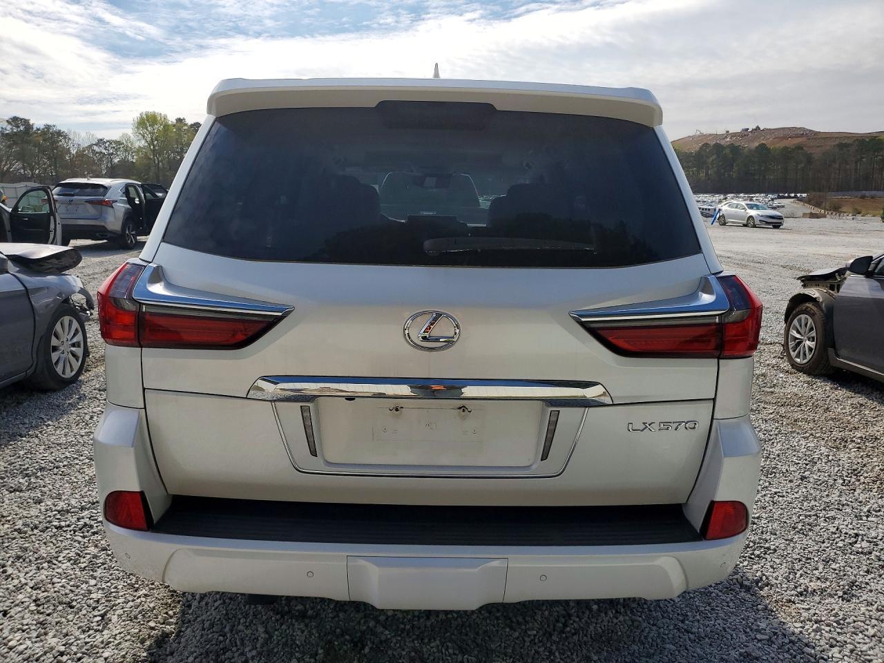 2019 Lexus Lx 570 Two-Row - Фото 6